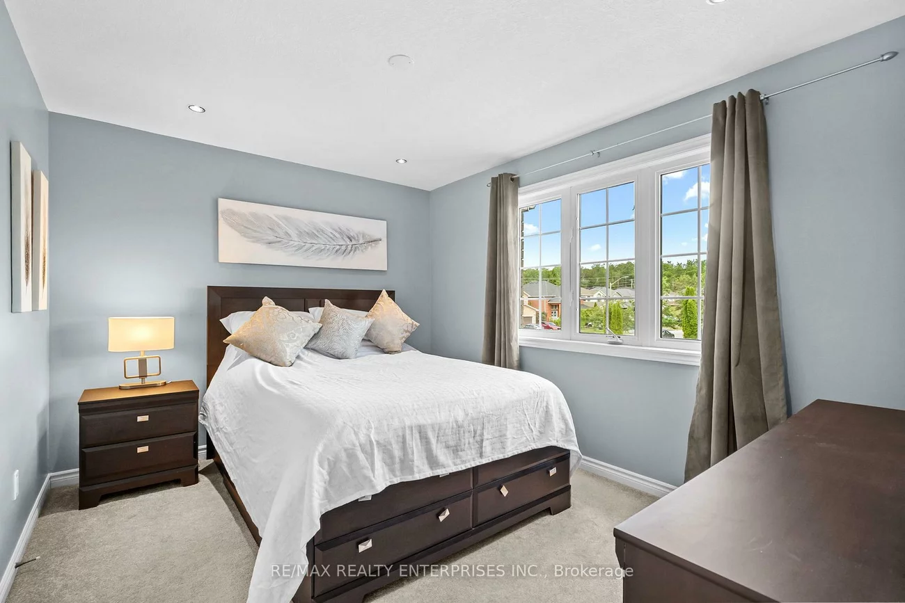 76, Balmoral, Innis-Shore, Barrie