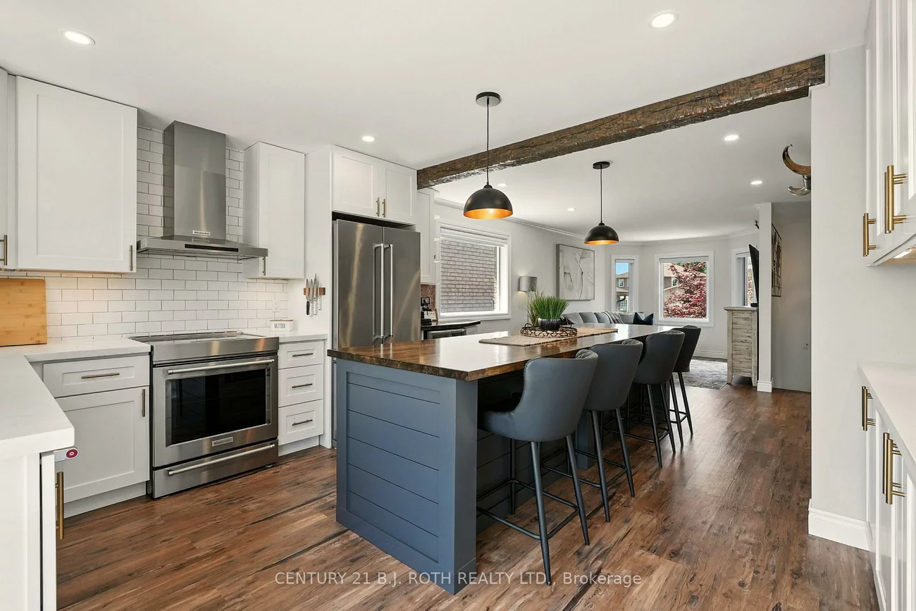 55, HOLLY MEADOW, Holly, Barrie