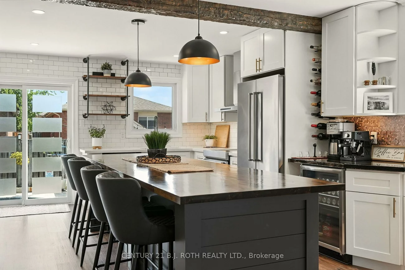 55, HOLLY MEADOW, Holly, Barrie