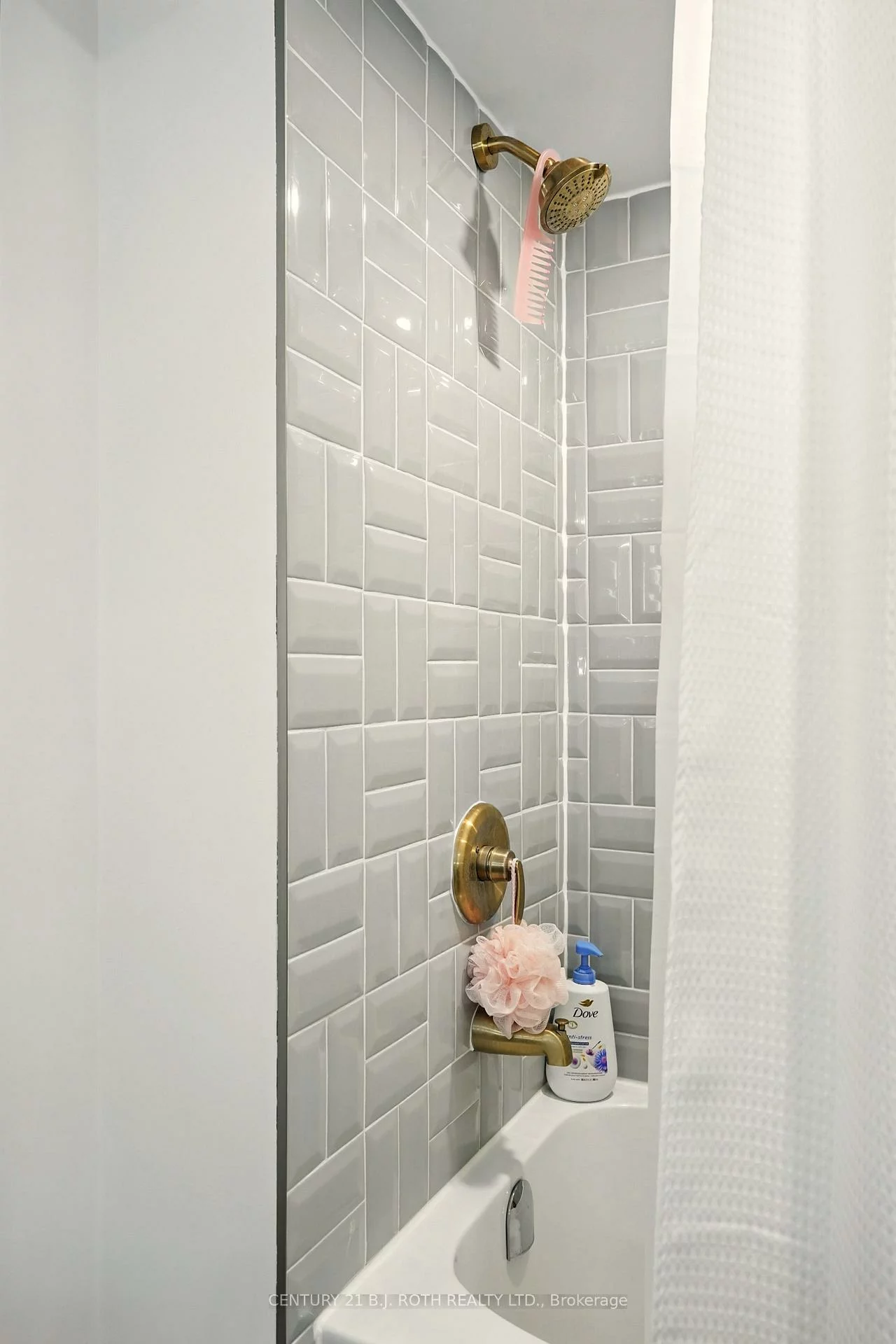 55, HOLLY MEADOW, Holly, Barrie