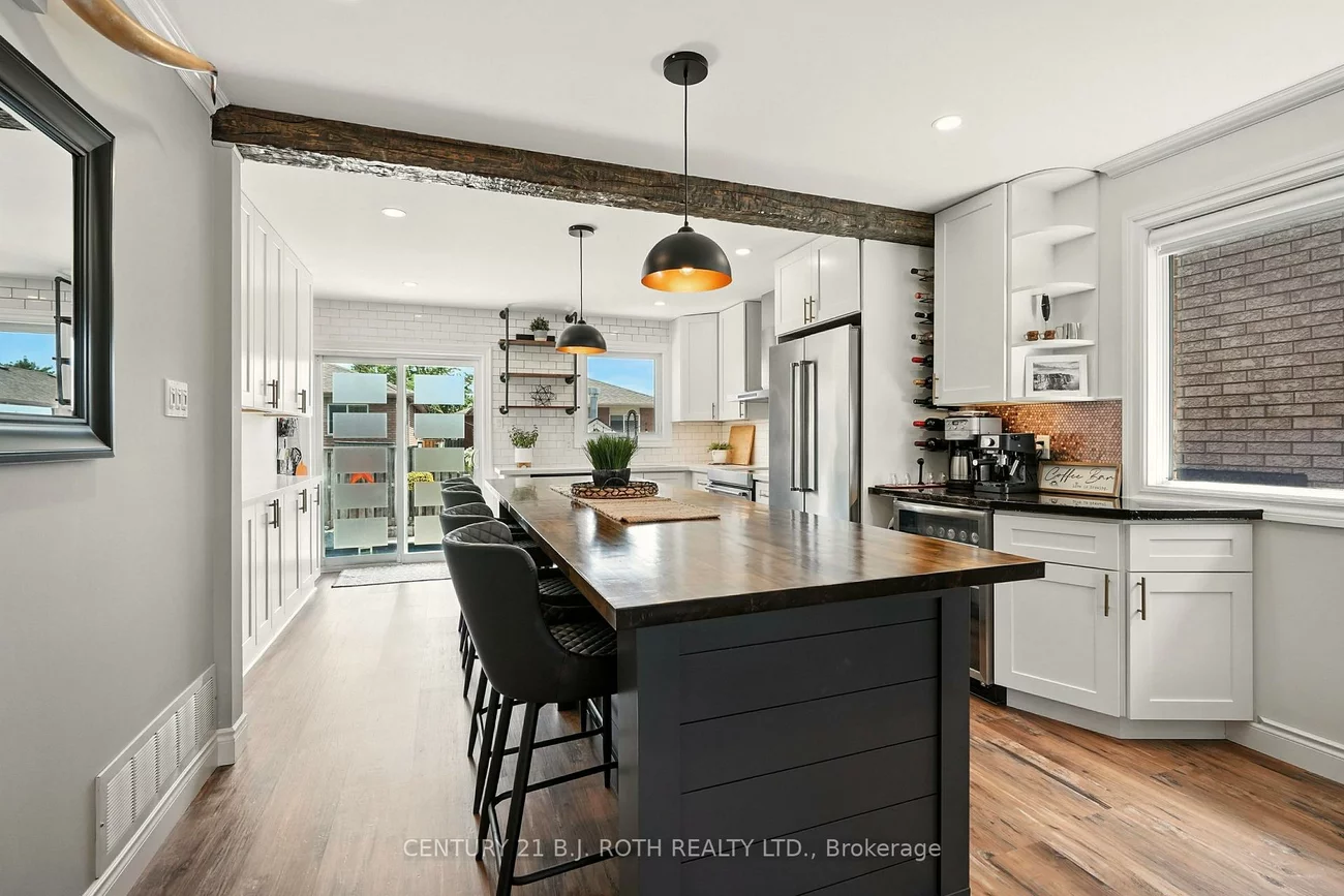 55, HOLLY MEADOW, Holly, Barrie