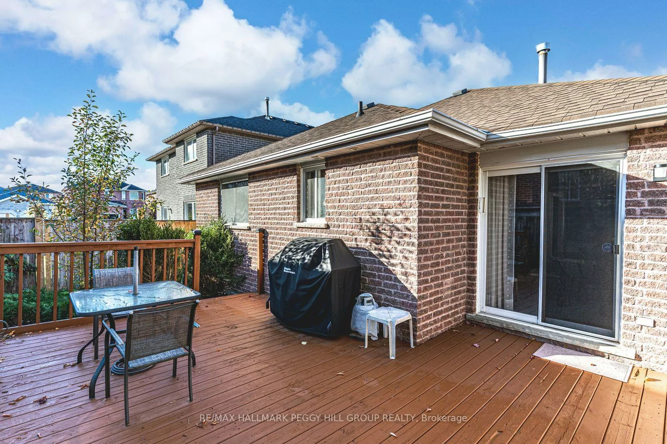 10, Stephanie, Painswick South, Barrie