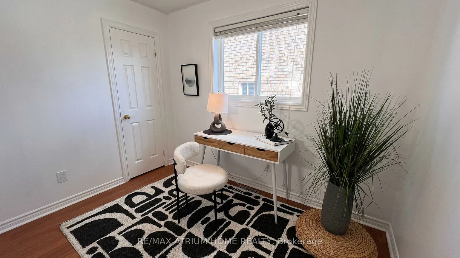 124, Monique, East Bayfield, Barrie