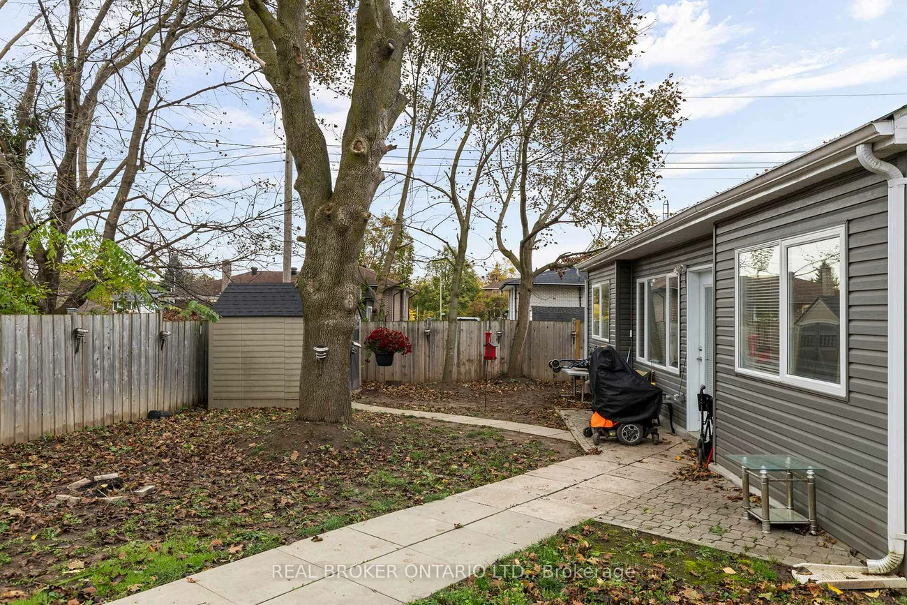 65, Ottaway, Wellington, Barrie