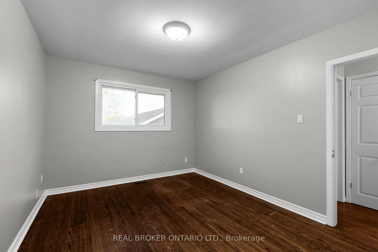 65, Ottaway, Wellington, Barrie