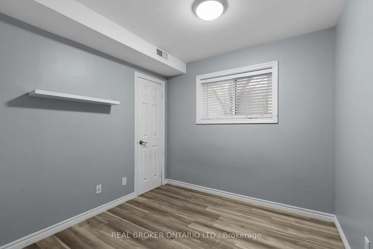 65, Ottaway, Wellington, Barrie