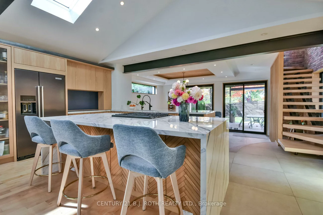 20, Weldon, Codrington, Barrie