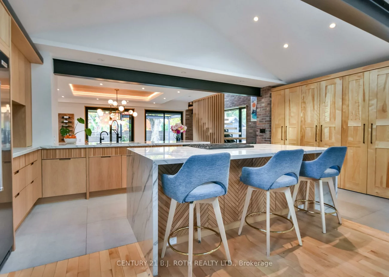 20, Weldon, Codrington, Barrie