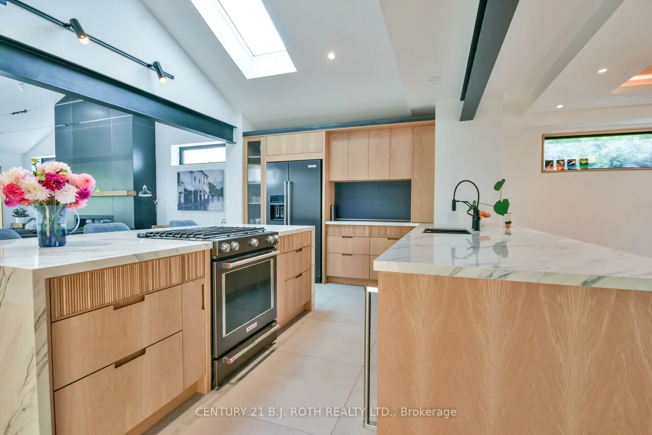 20, Weldon, Codrington, Barrie