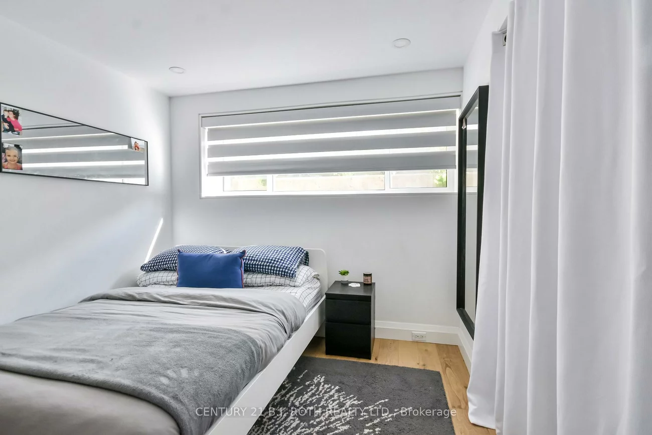 20, Weldon, Codrington, Barrie