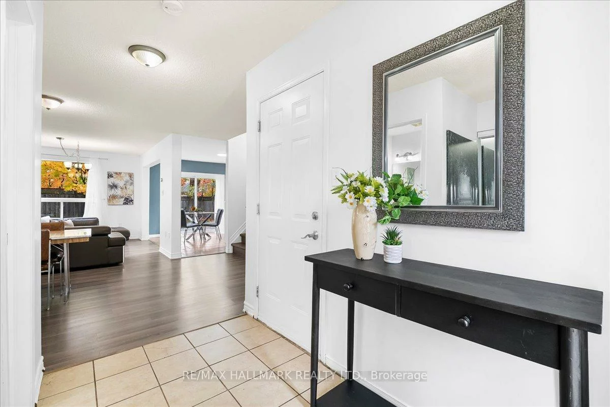 3, Masters, East Bayfield, Barrie