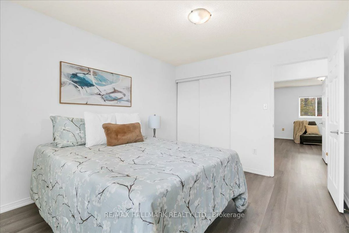 3, Masters, East Bayfield, Barrie