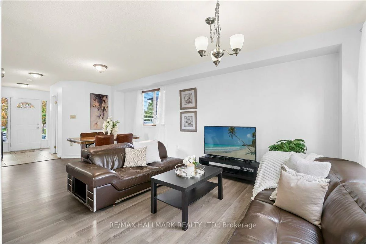 3, Masters, East Bayfield, Barrie