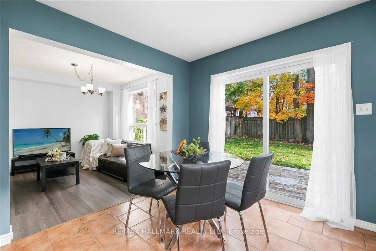 3, Masters, East Bayfield, Barrie