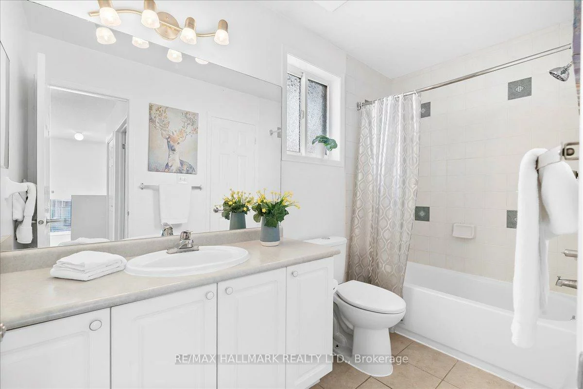 3, Masters, East Bayfield, Barrie