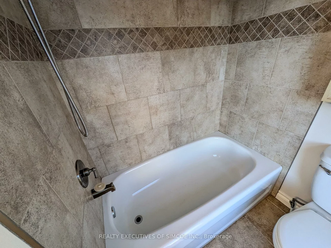 127, Innisfil, Sanford, Barrie