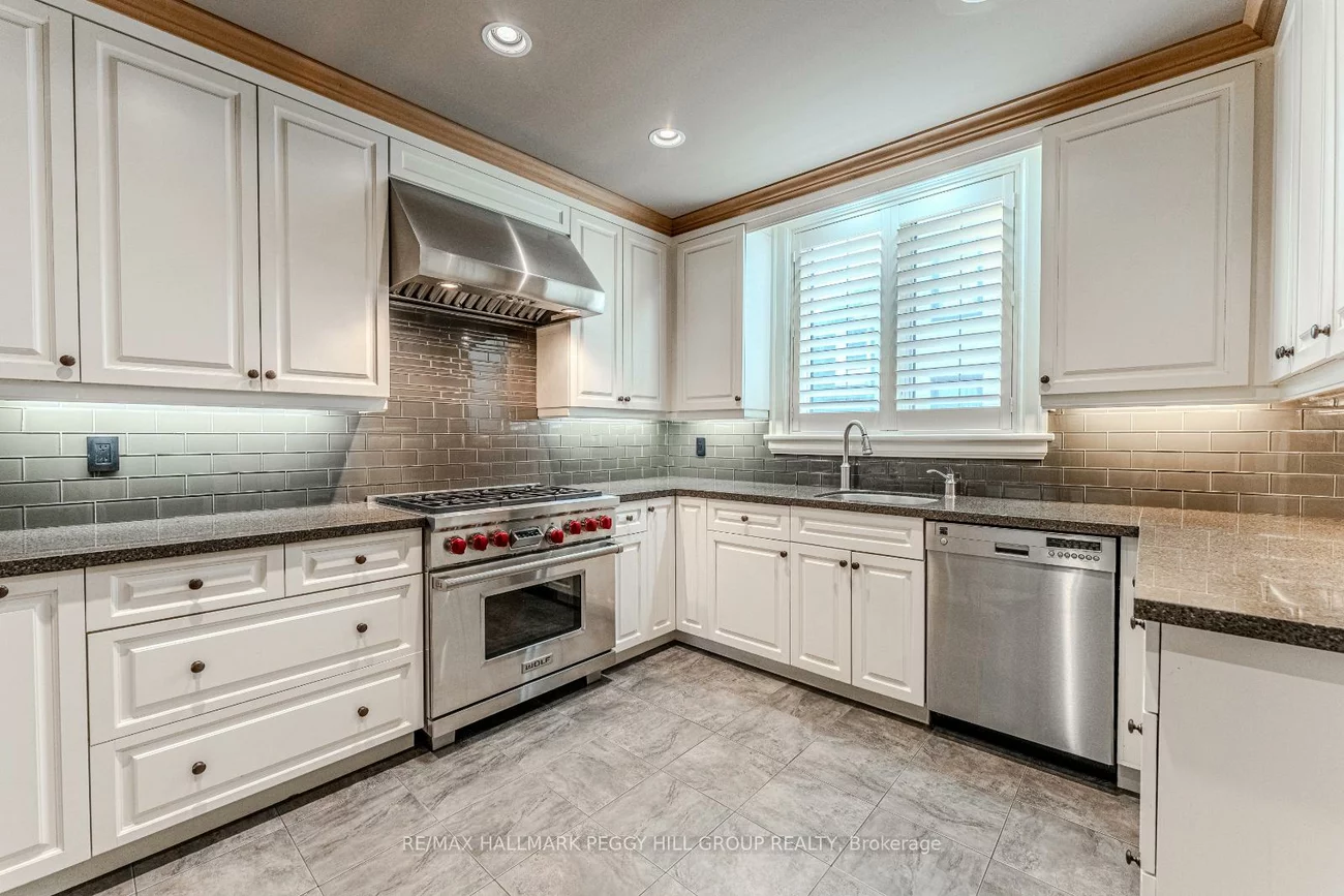 60, High, Queen's Park, Barrie