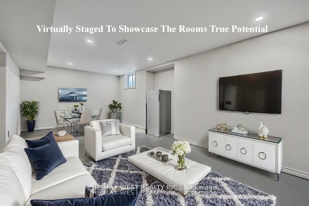 230, Browning, Letitia Heights, Barrie