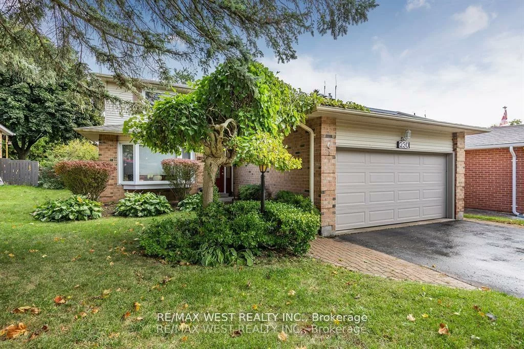 230, Browning, Letitia Heights, Barrie