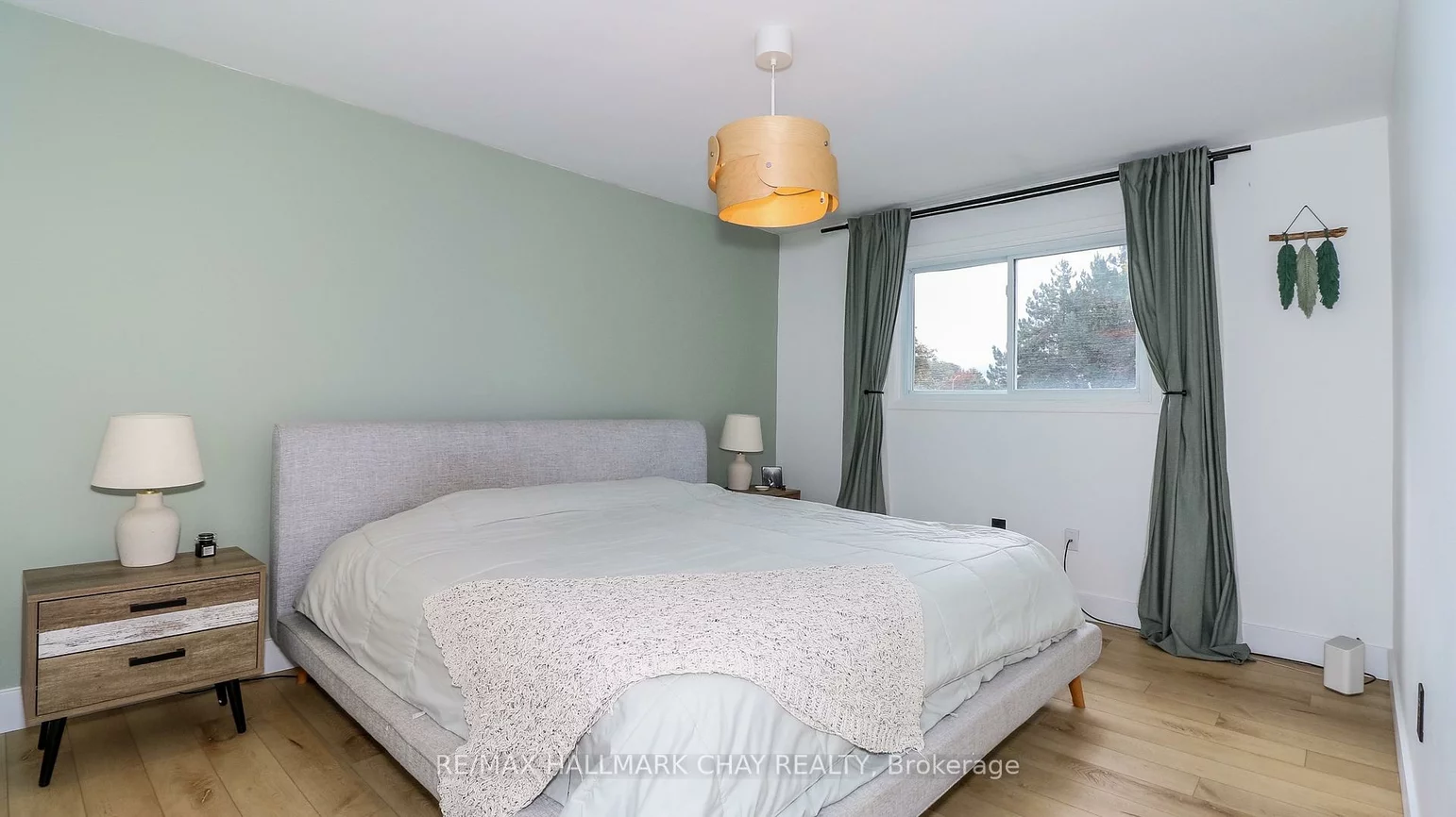 75, Elizabeth, Ardagh, Barrie