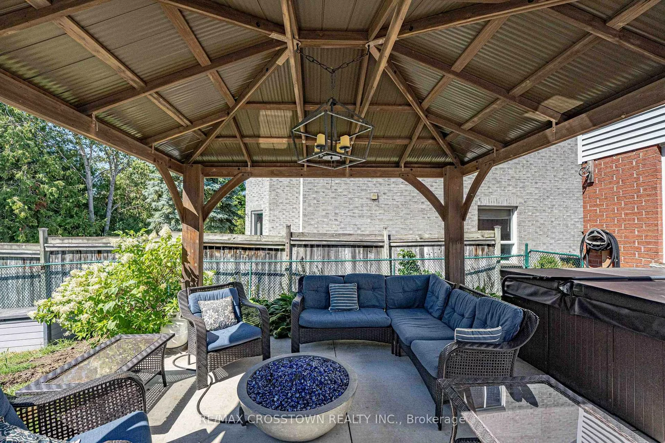 10, Carter, Painswick South, Barrie