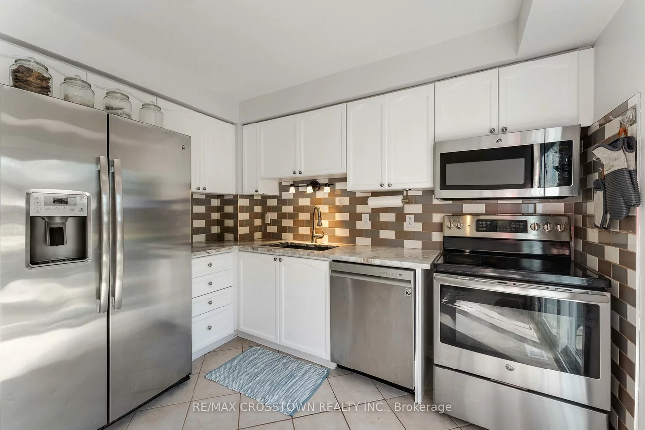 10, Carter, Painswick South, Barrie