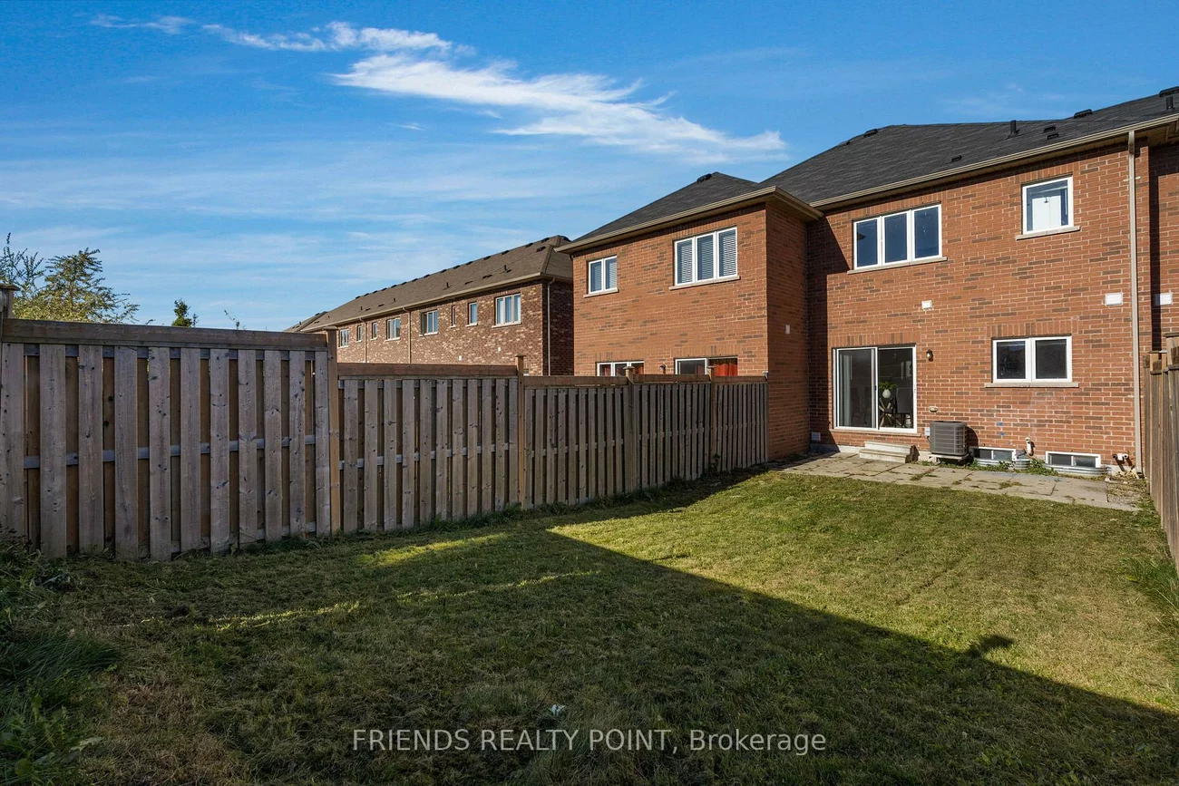 57, Forsyth, West Bayfield, Barrie