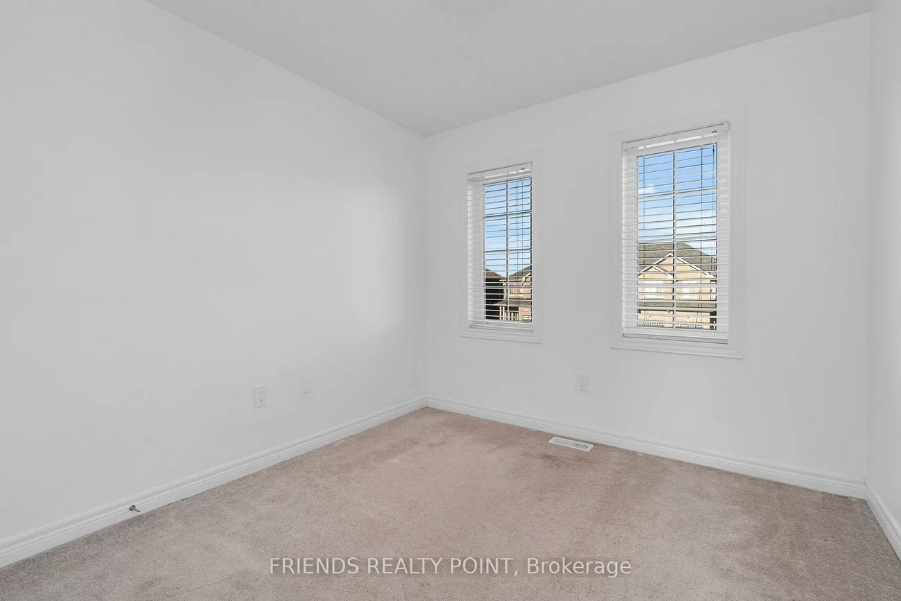 57, Forsyth, West Bayfield, Barrie