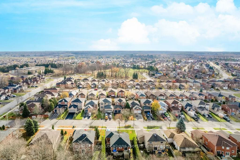 45, Holly Meadow, Holly, Barrie