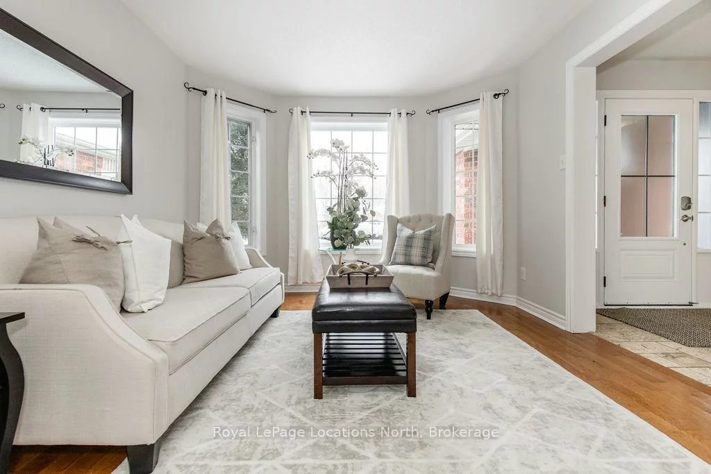 45, Holly Meadow, Holly, Barrie