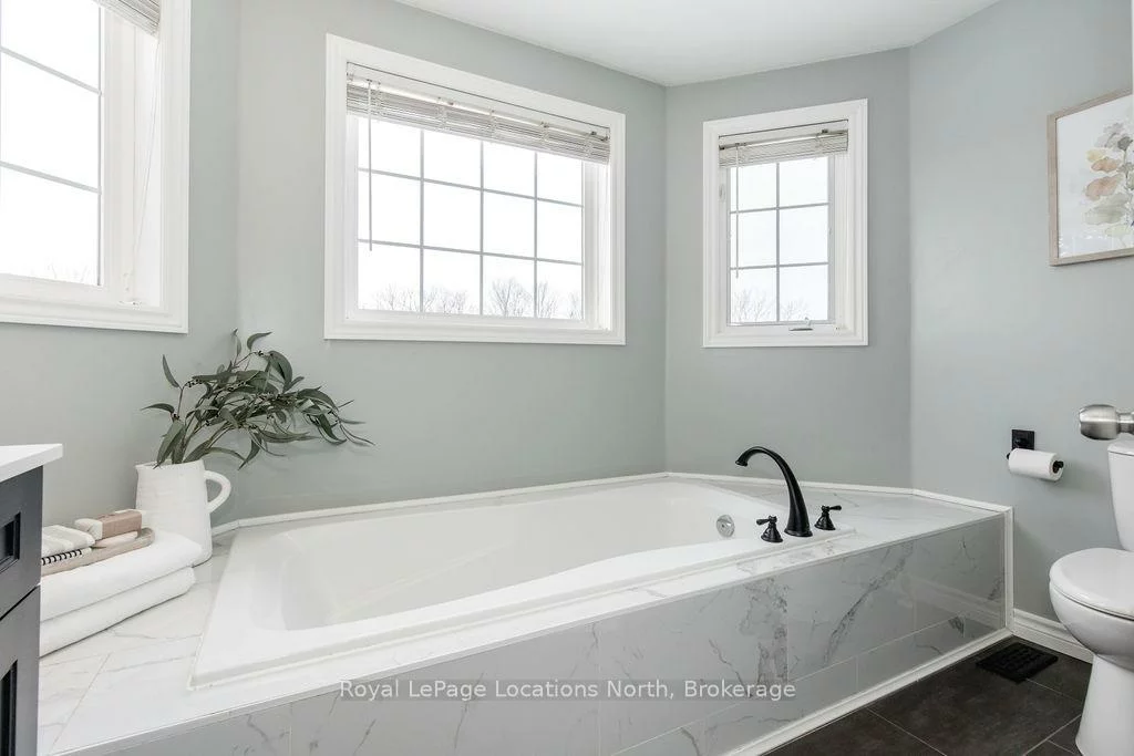 45, Holly Meadow, Holly, Barrie