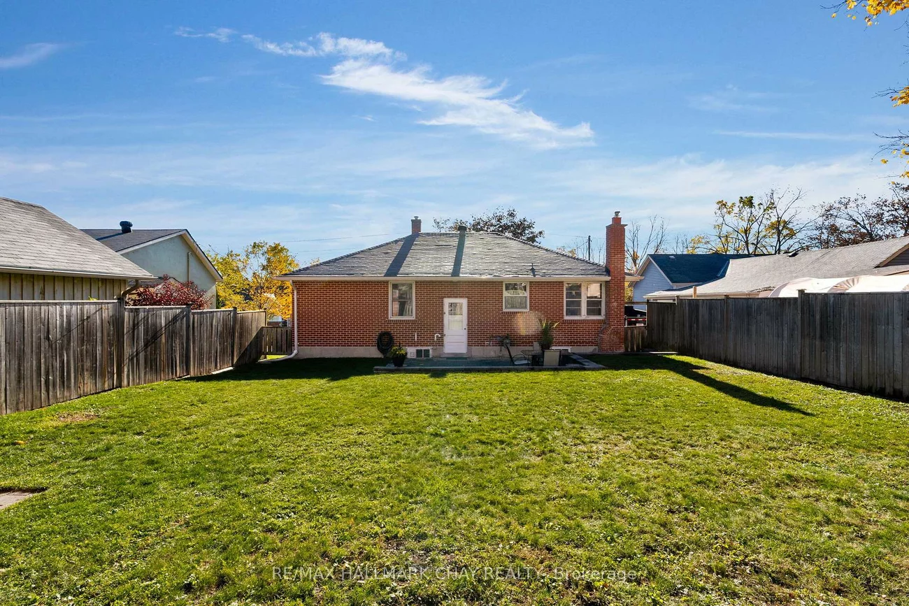 36, Grove, Wellington, Barrie