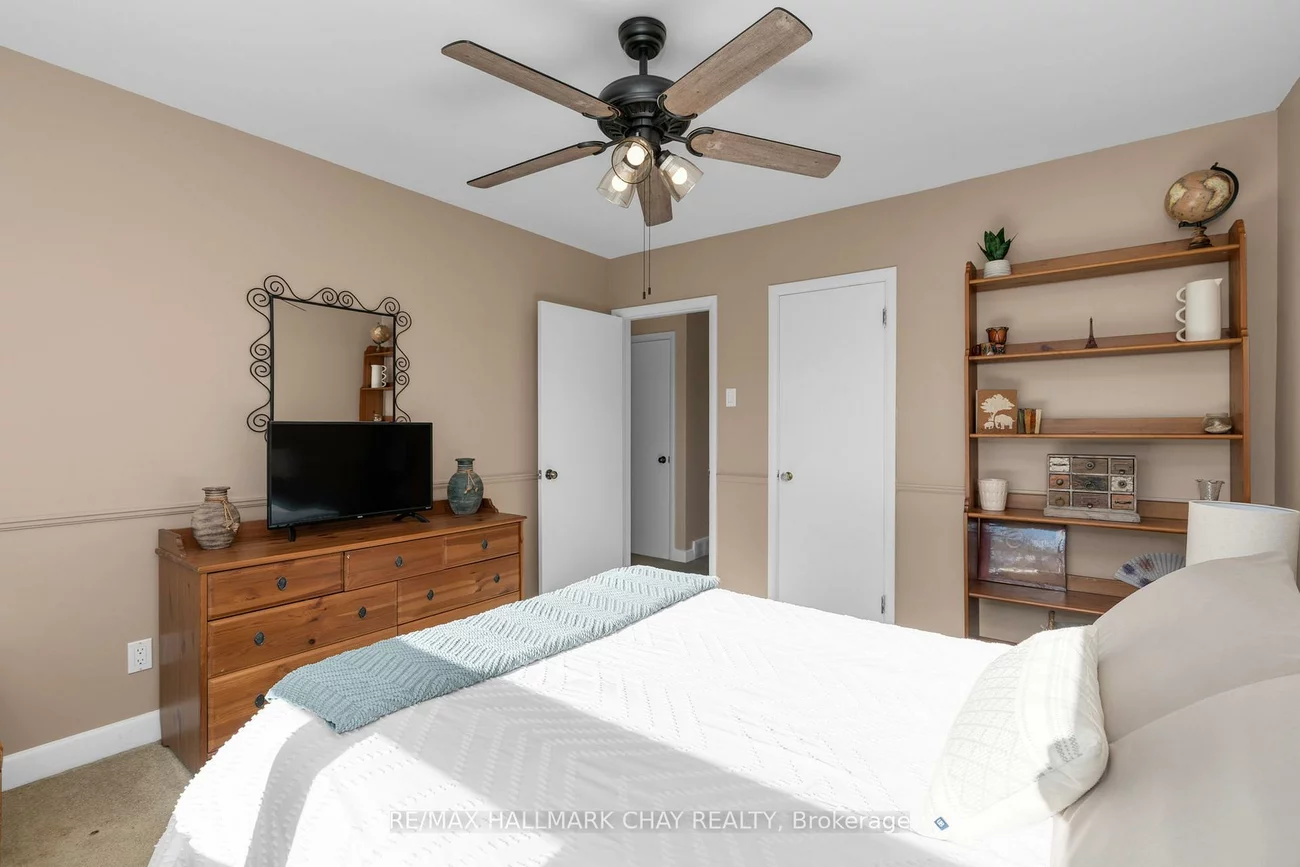 36, Grove, Wellington, Barrie