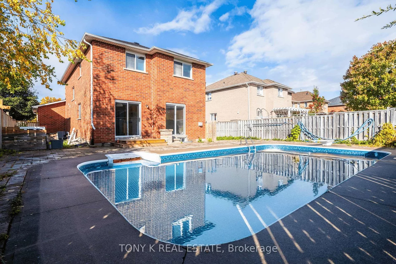 108, Kingsridge, Bayshore, Barrie