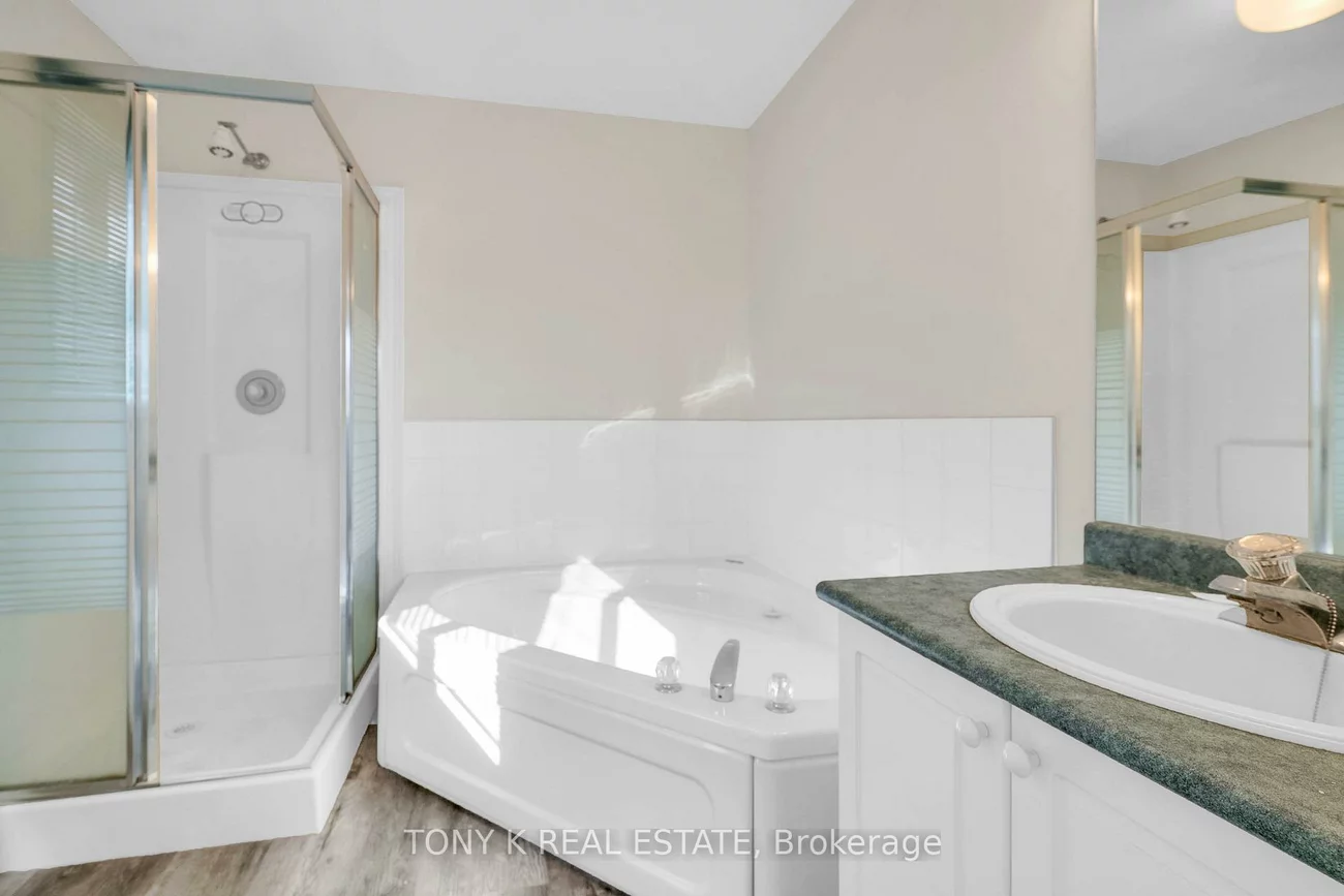 108, Kingsridge, Bayshore, Barrie