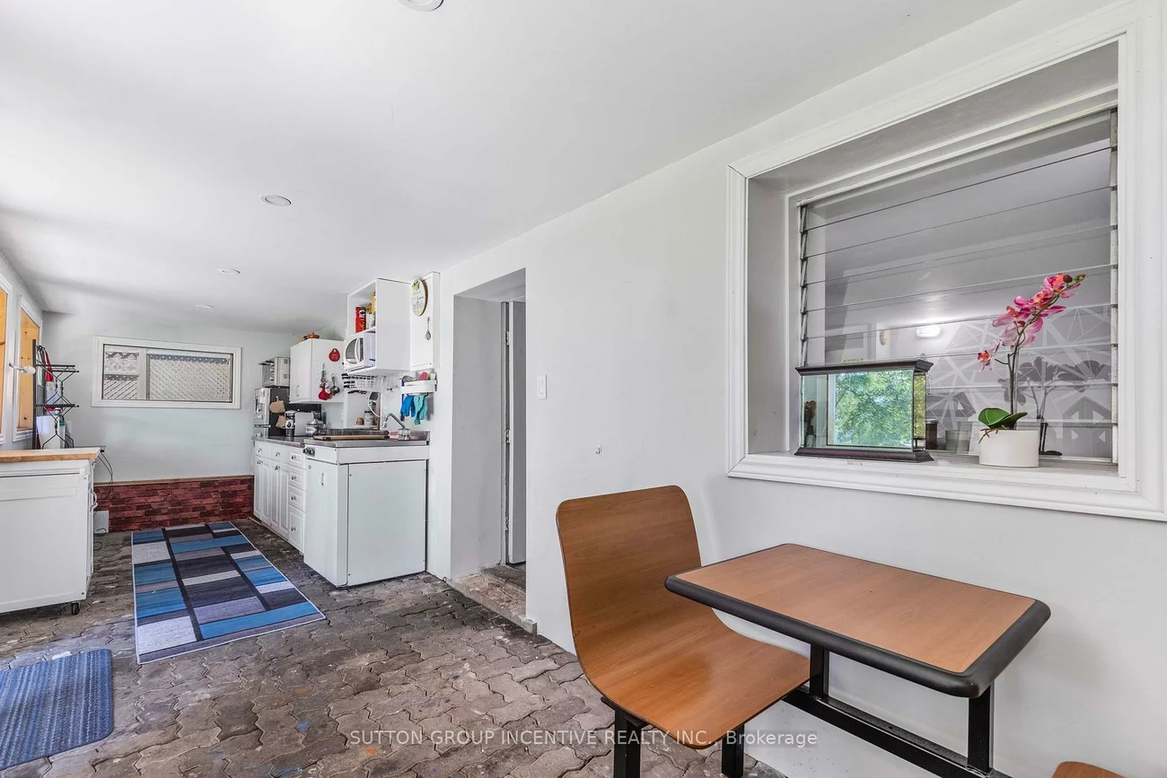 149, Blake, North Shore, Barrie