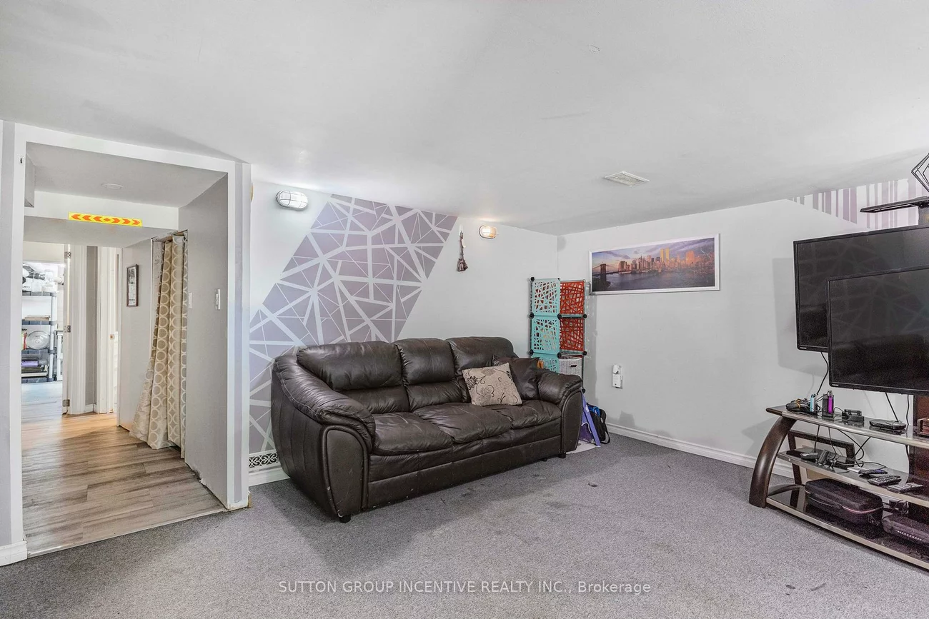 149, Blake, North Shore, Barrie