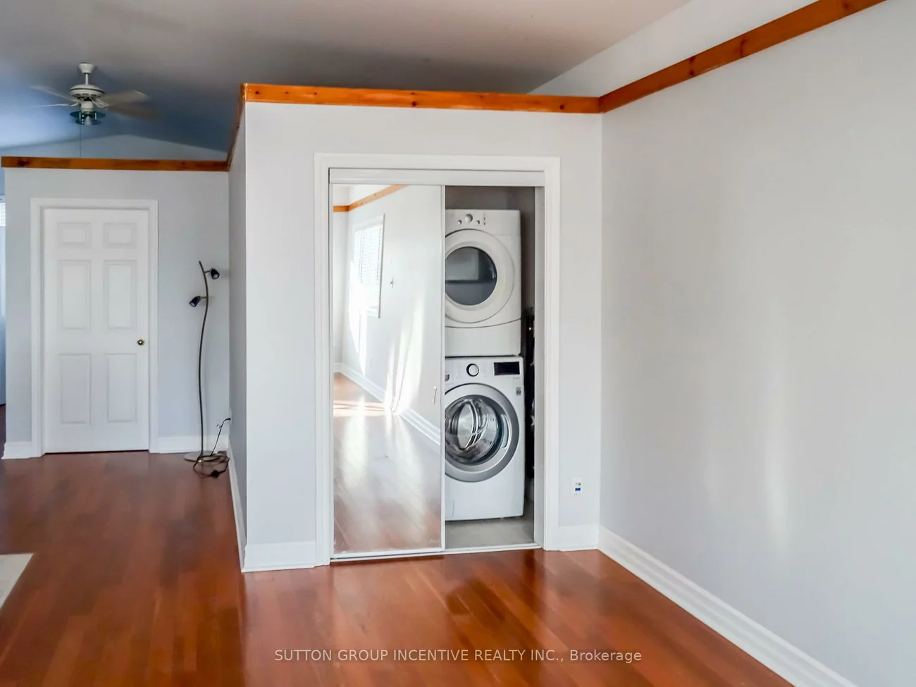 149, Blake, North Shore, Barrie