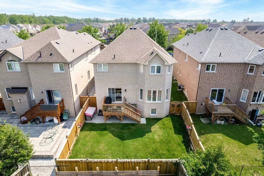 20, WESTMINSTER, Innis-Shore, Barrie