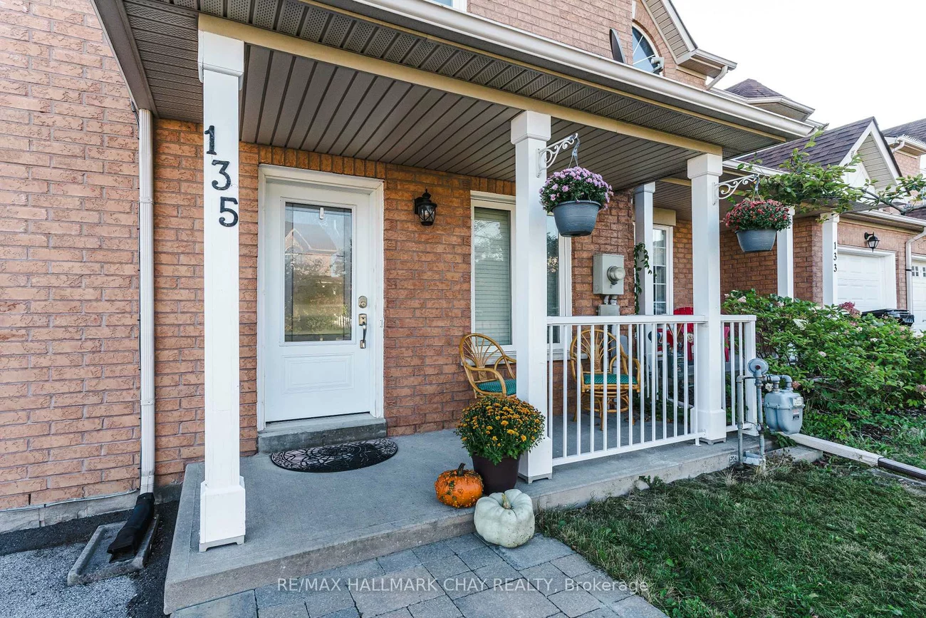 135, Trevino, East Bayfield, Barrie