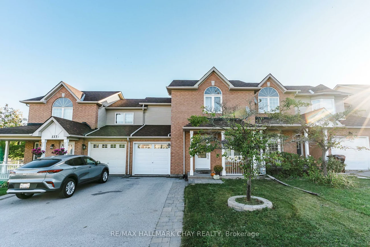 135, Trevino, East Bayfield, Barrie