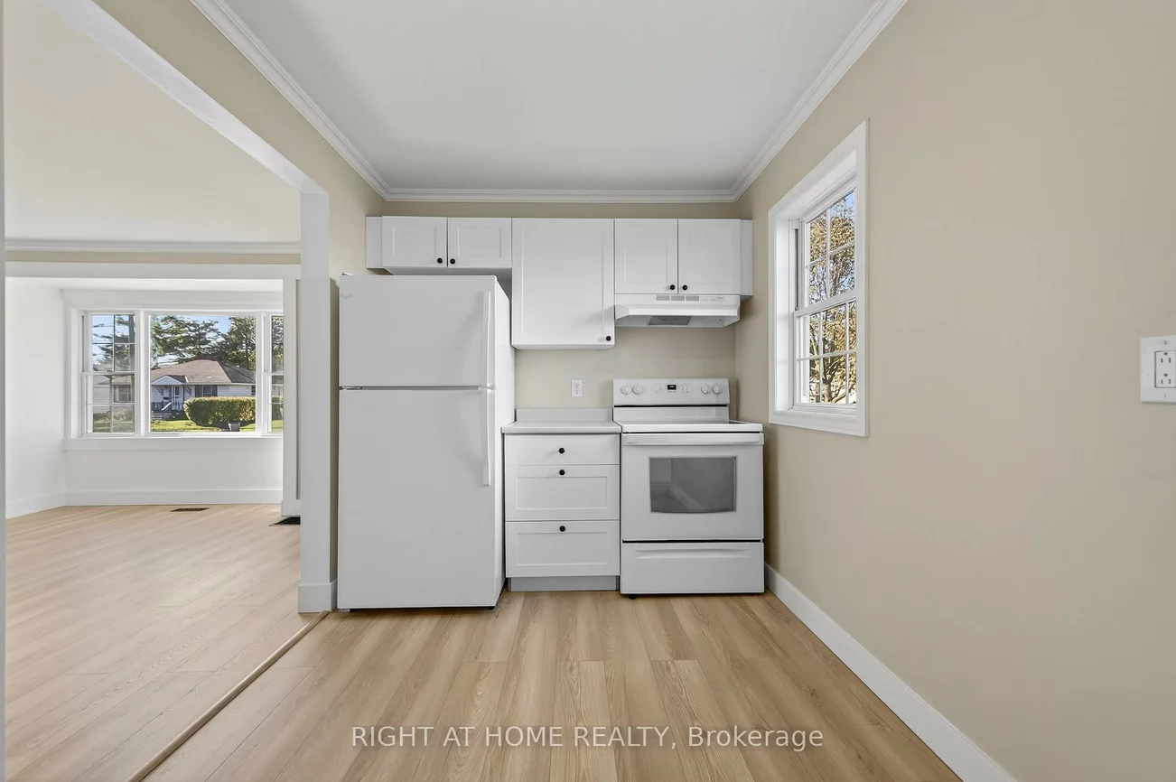 11, Newton, Wellington, Barrie