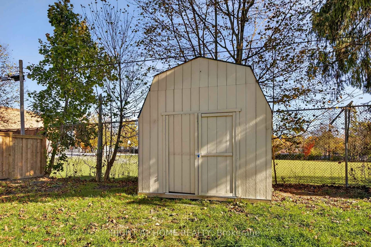 11, Newton, Wellington, Barrie