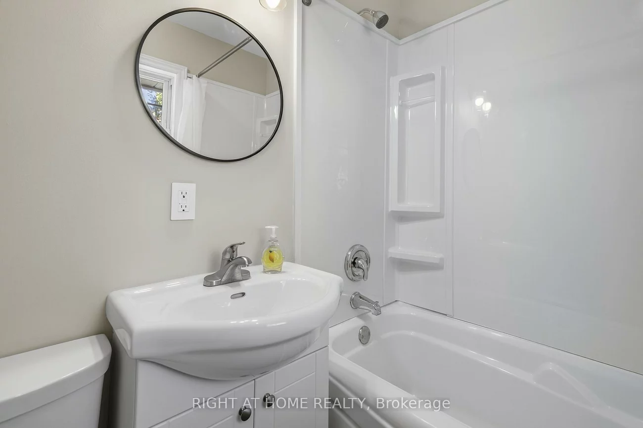 11, Newton, Wellington, Barrie