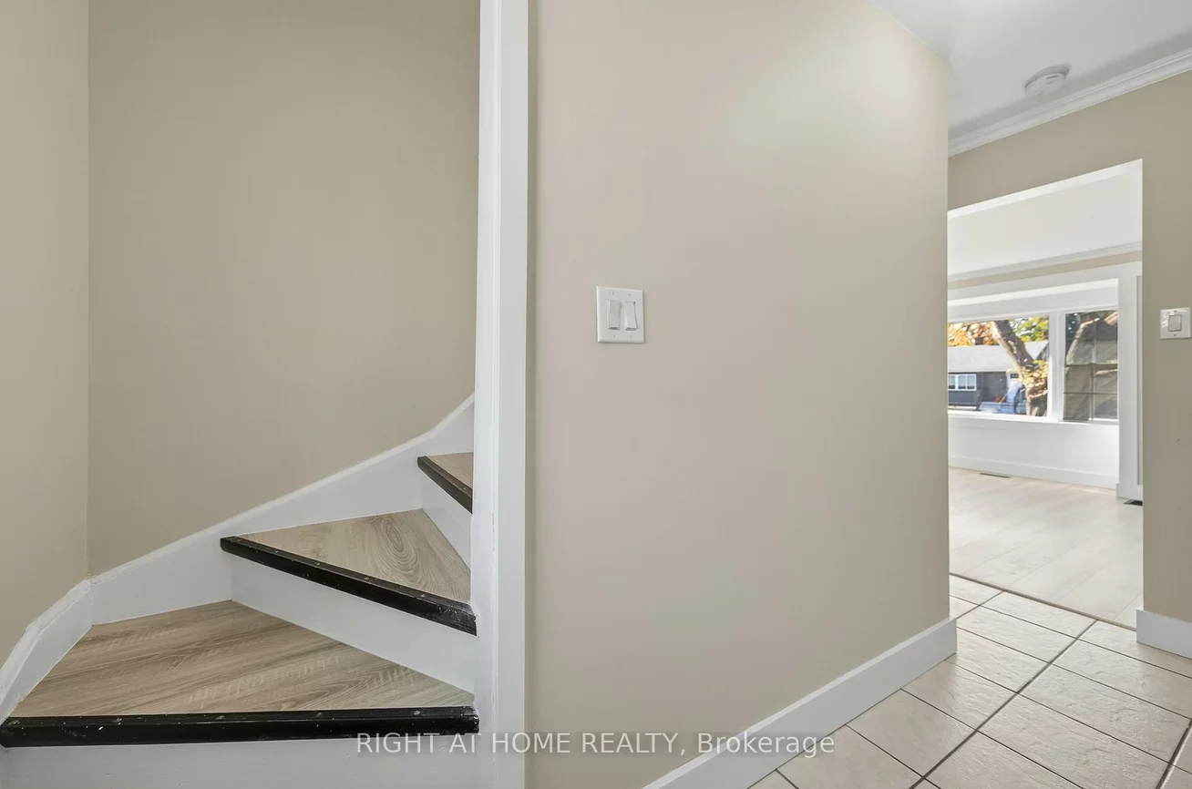 11, Newton, Wellington, Barrie