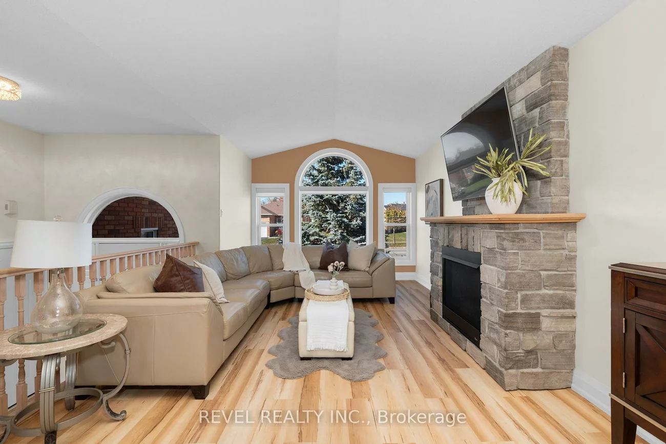 77, Marsellus, Holly, Barrie