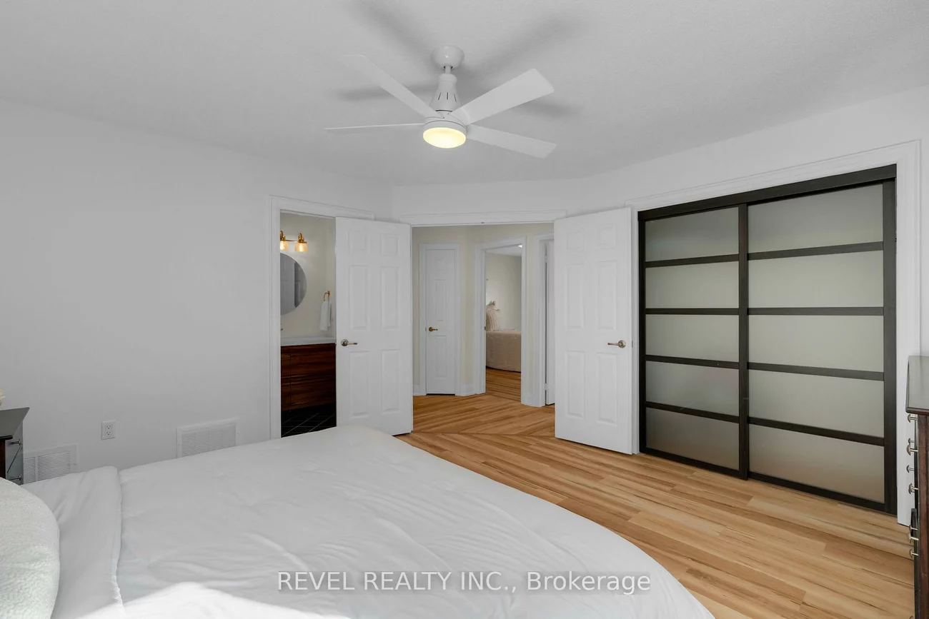 77, Marsellus, Holly, Barrie