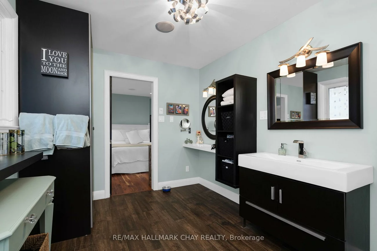 15, Bothwell, Wellington, Barrie