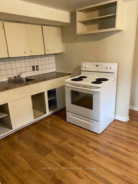 156, Dunlop, City Centre, Barrie