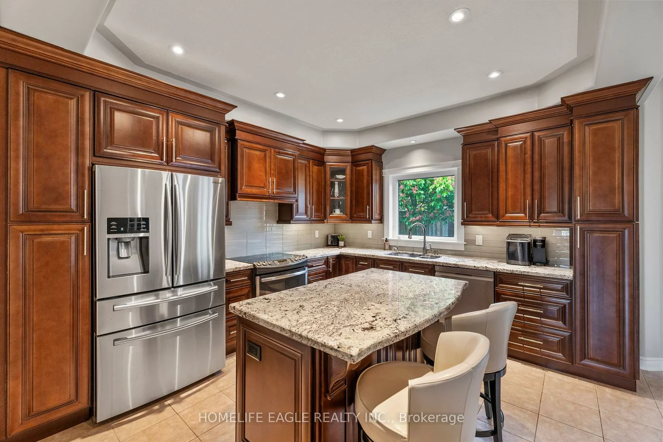 14, Rebecca, Painswick South, Barrie